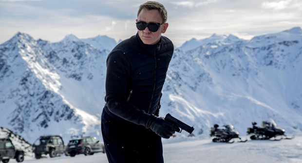 daniel-craig-in-spectre-1940x1293
